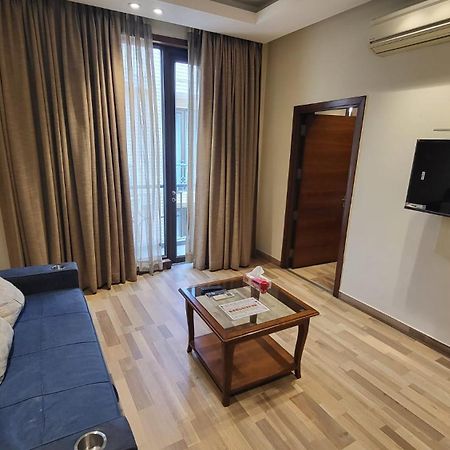 Uds Villa Scandinavian B&B - Next To Vfs Nueva Delhi Exterior foto